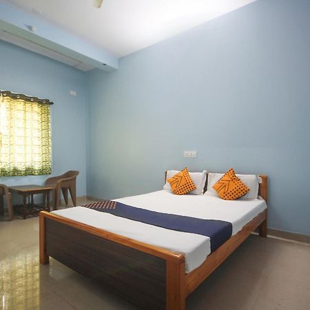 Spot On 39385 Venkatesh Palace Farhatabad Luaran gambar