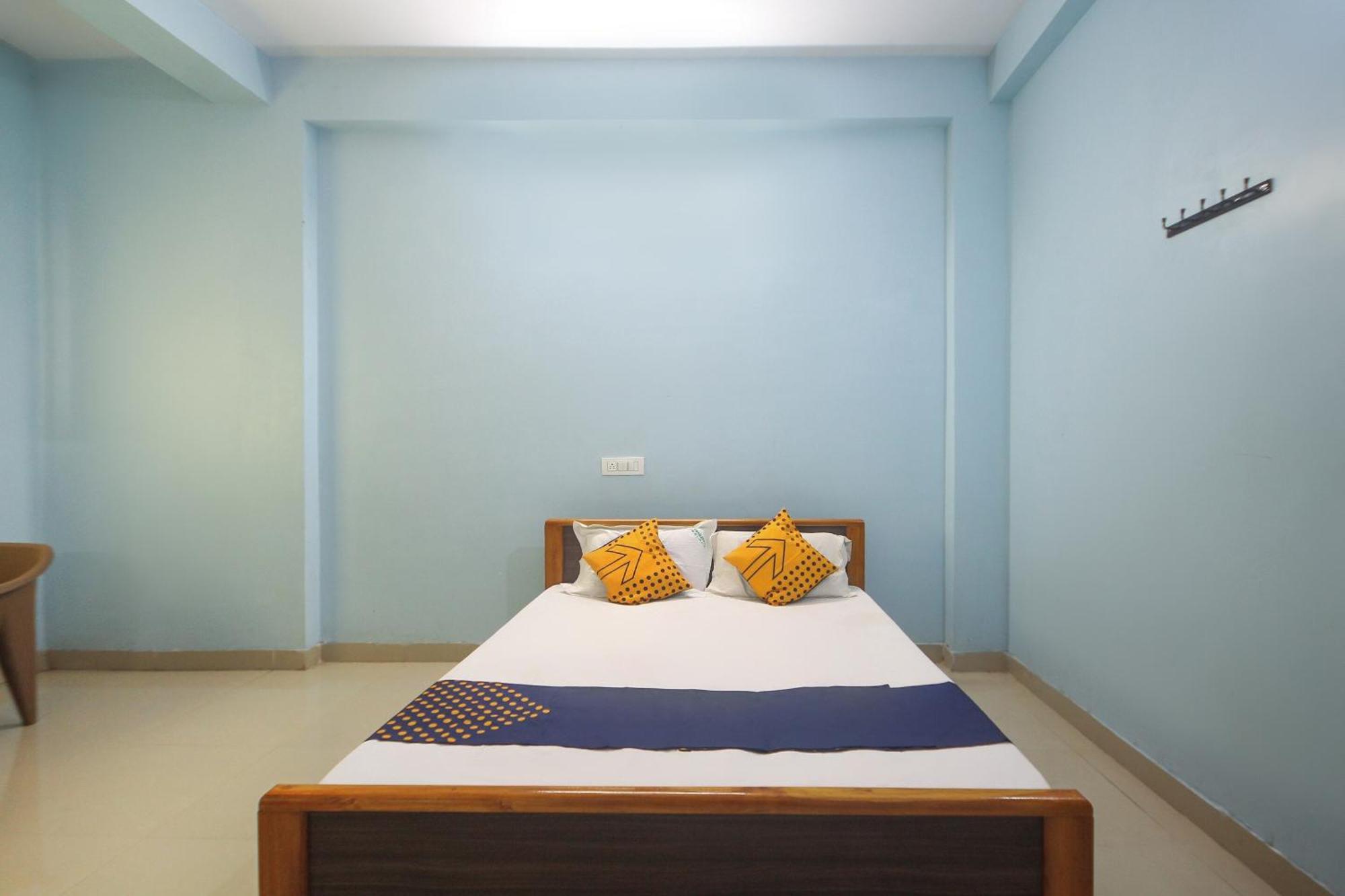 Spot On 39385 Venkatesh Palace Farhatabad Luaran gambar