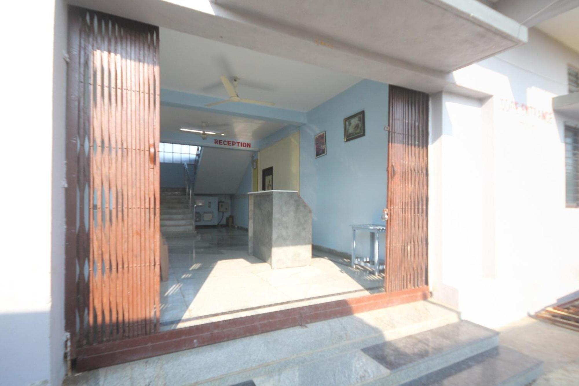 Spot On 39385 Venkatesh Palace Farhatabad Luaran gambar
